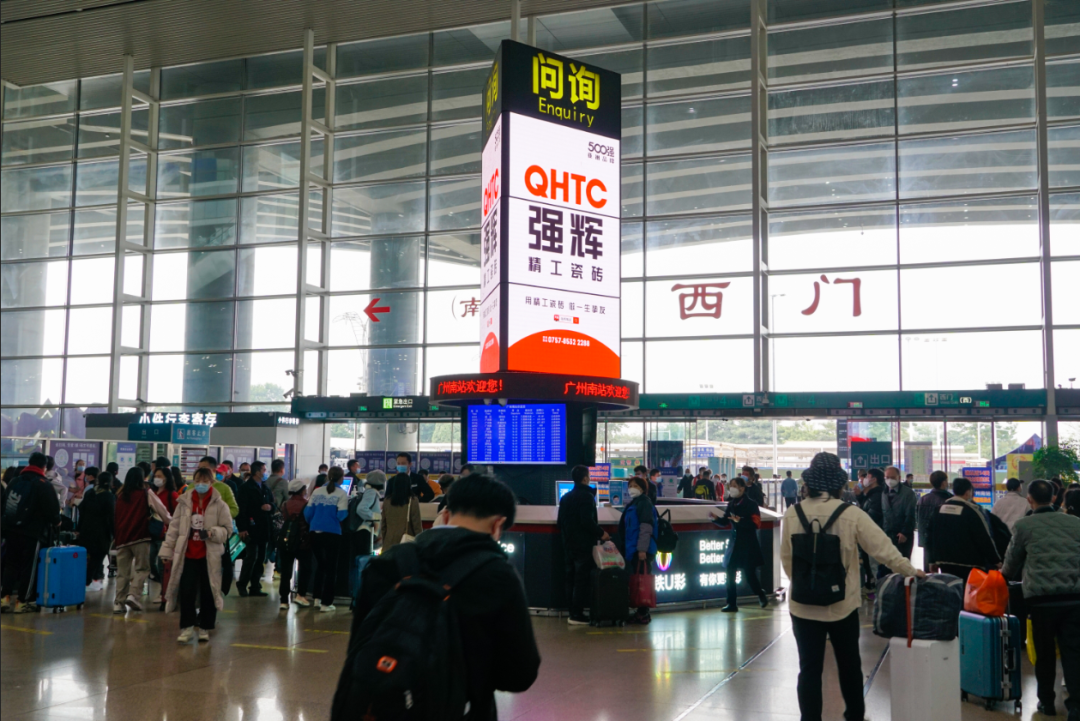 開年“第一炮”！強(qiáng)輝高鐵廣告開啟“霸屏”模式！(圖4)